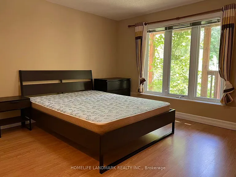 579 Violet St — Photo 19