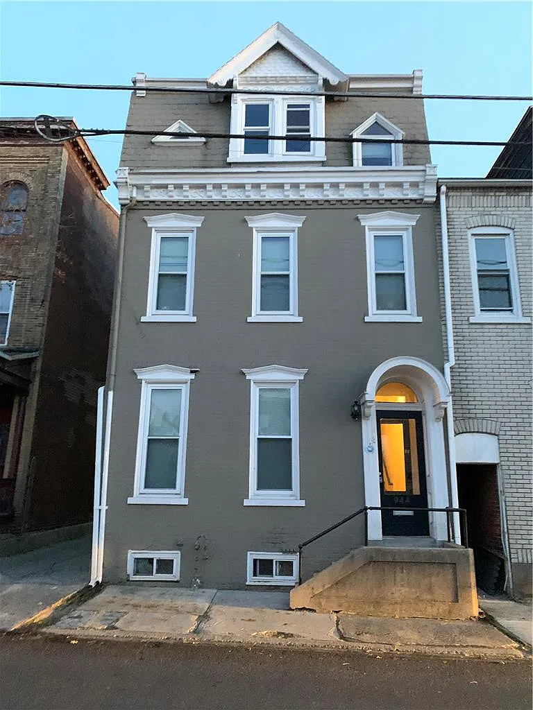 2 bed, 1.0 bath, 550 sqft, $1,425 — Photo 1