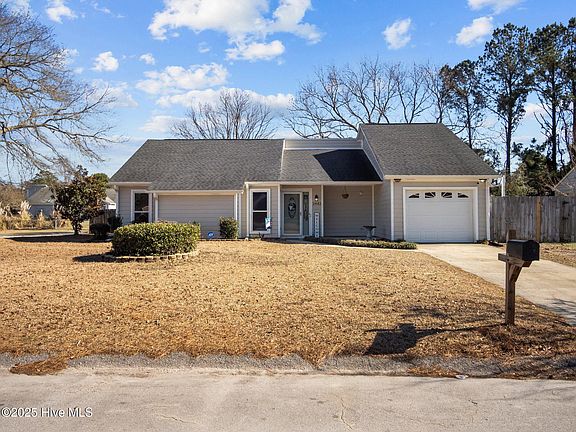 2nd image of 2443 Saddleridge Drive