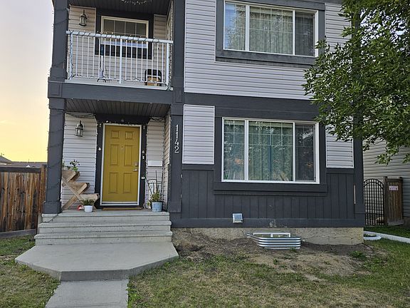 2nd image of 1142 36a Ave NW