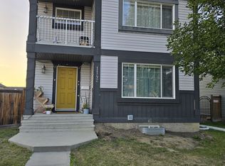 1142 36a Ave NW, Edmonton, AB T6T 0G1