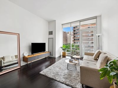 300 E 23rd St APT 5B, New York, NY, 10010