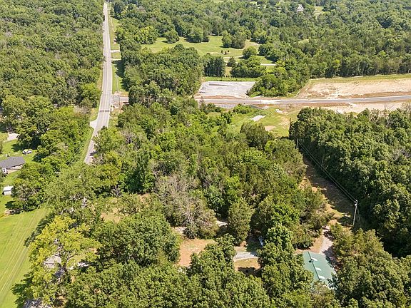 5th image of 2838 Benders Ferry Rd