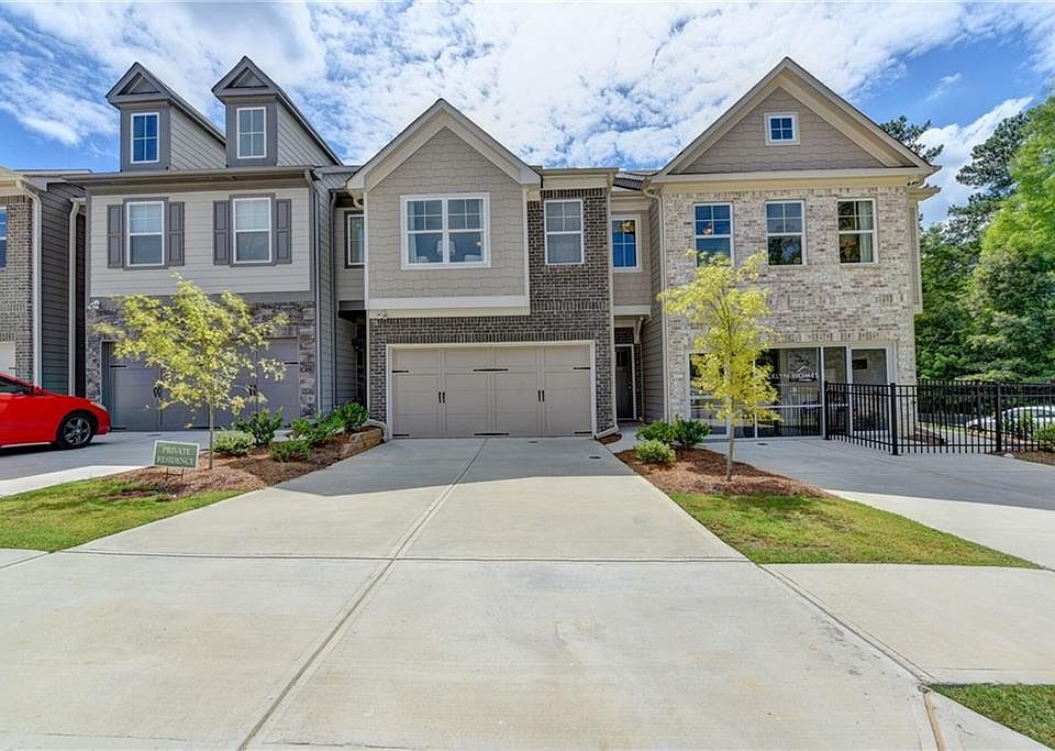 1st image of 2405 Fitts Dr