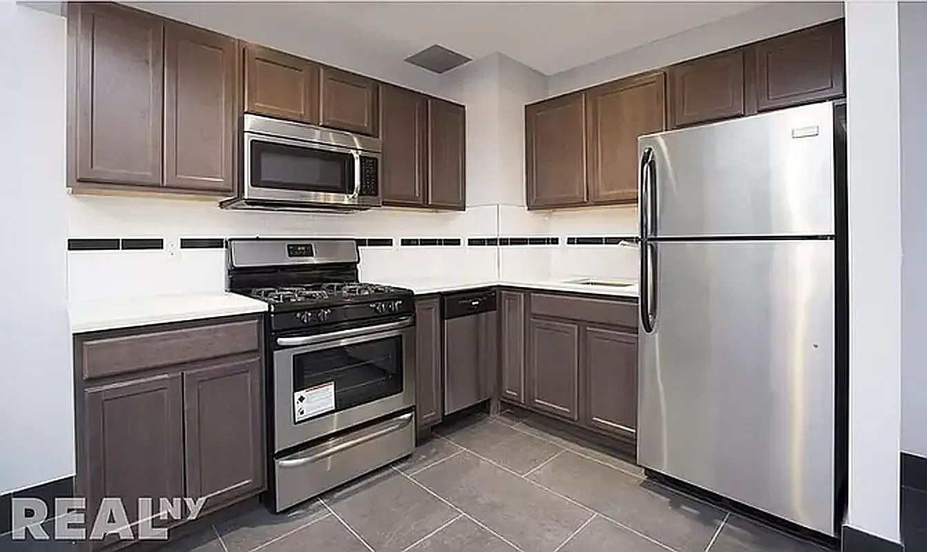 164 Attorney Street — Photo 3