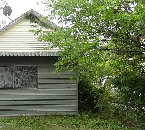 5th image of 723 Leal St