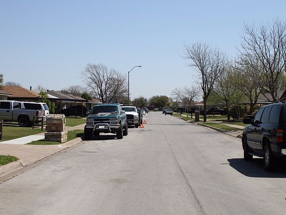 5th image of 553 Greenway Dr