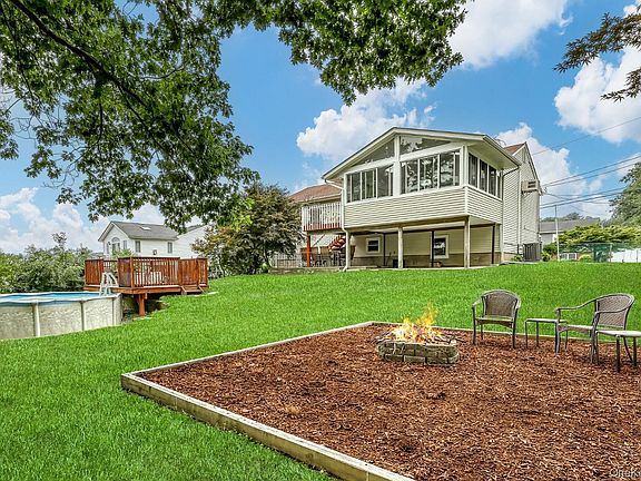 3rd image of 55 Maple Drive