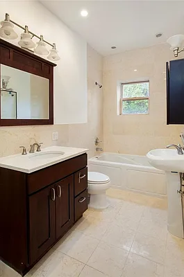 Rented by Vernon W. Moses, LREB | media 7