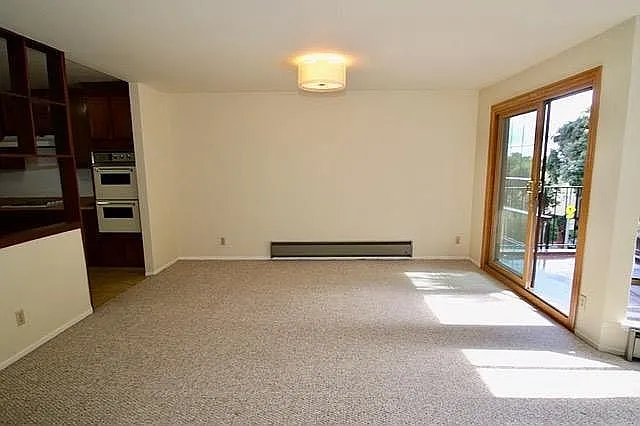 2 bed, 1289 sqft, $6,795 — Photo 3
