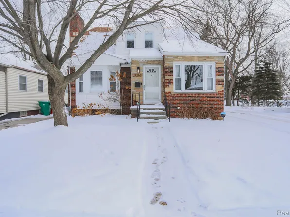 24268 Brittany Ave, Eastpointe, MI 48021