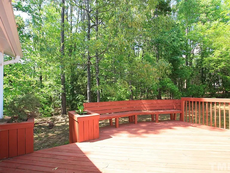 208 Ashley Brook Ct — Photo 14