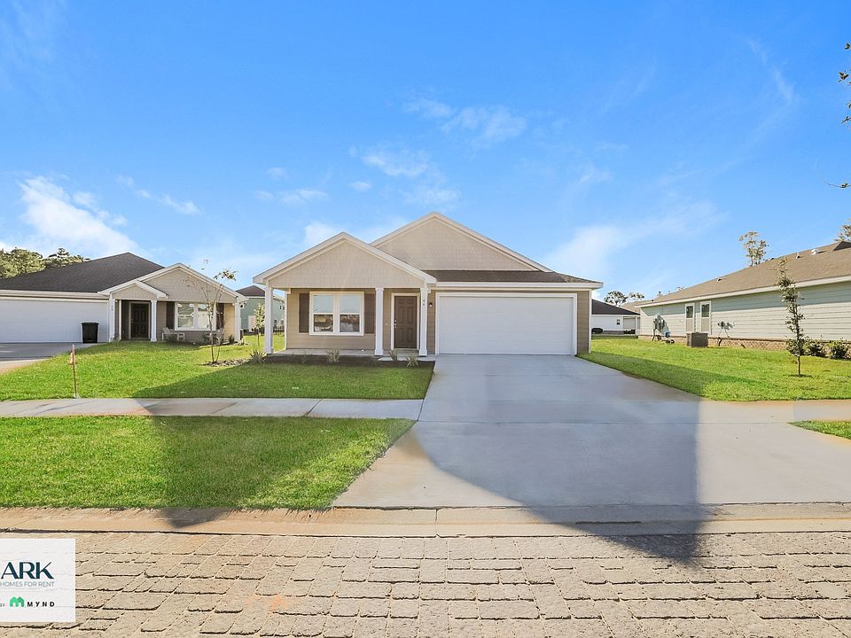 1st image of 560 Riverwalk Cir