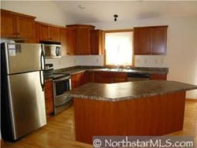 4th image of 2098 Belmont Ln E