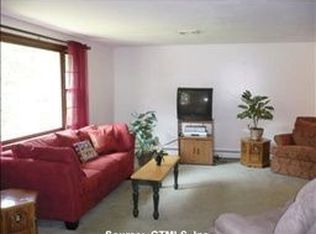 10 Sylvia Ln, Windsor, CT 06095