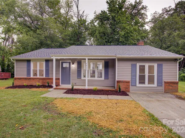 6821 Saddle Point Rd, Charlotte, NC 28212