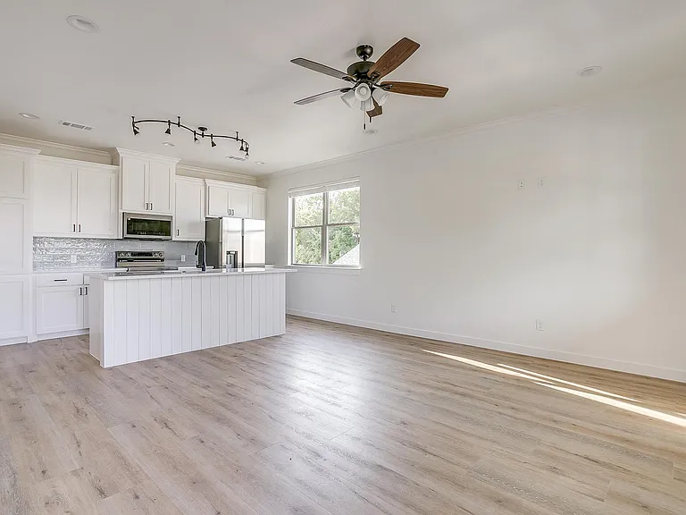 3108 Frazier Ave — Photo 22