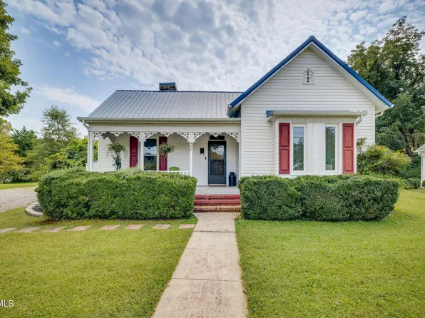 424 E McKinney Ave, Rogersville, TN 37857