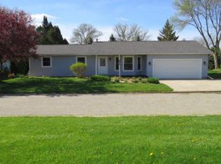 871 West St, Watertown, WI 53094