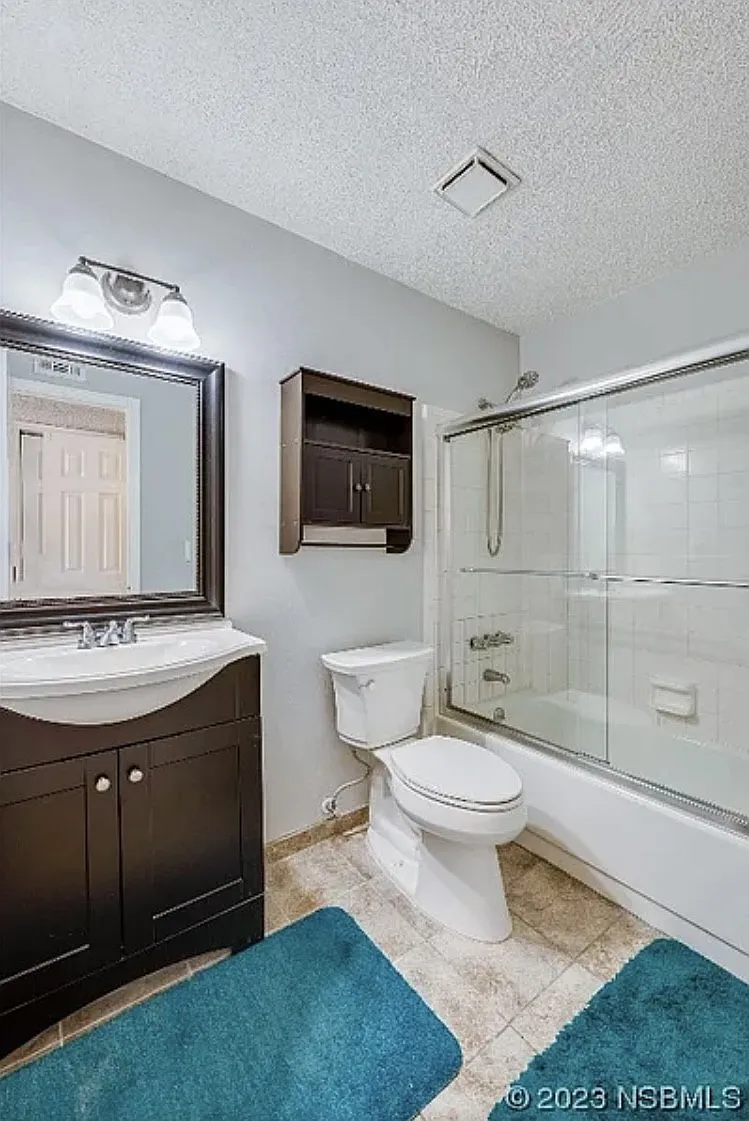 2 bed, 833 sqft, $1,500 — Photo 3