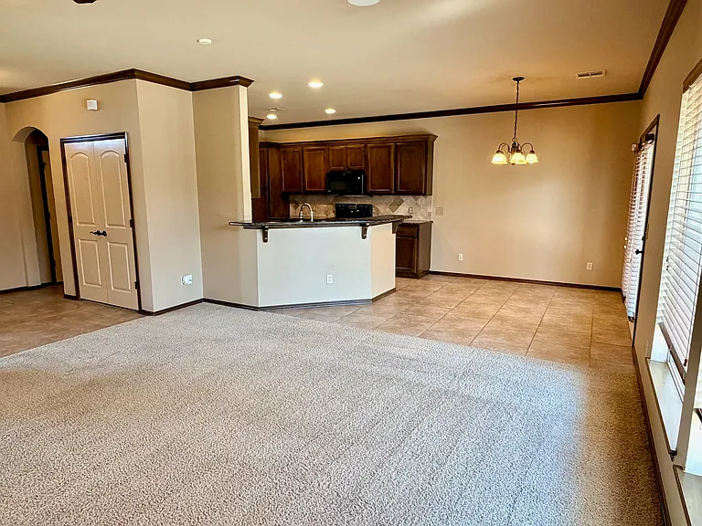 12600 N Rockwell Ave #63 — Photo 9