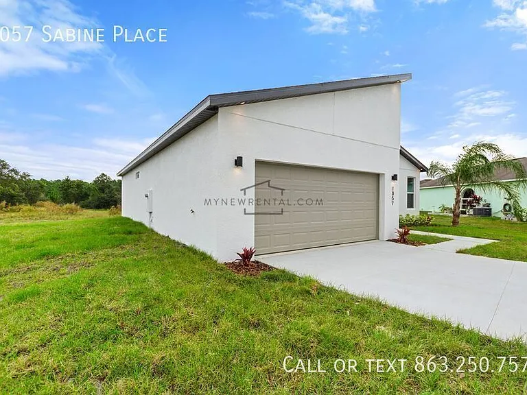1057 Sabine Pl — Photo 4