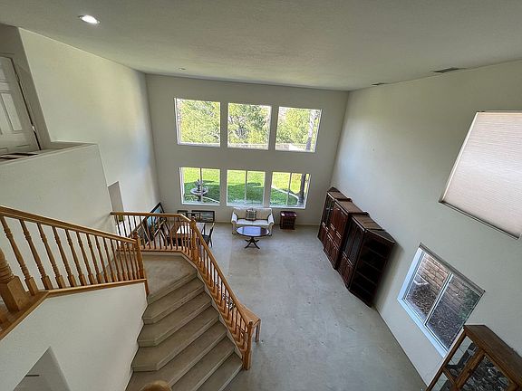 3rd image of 2655 Calle Rochelle