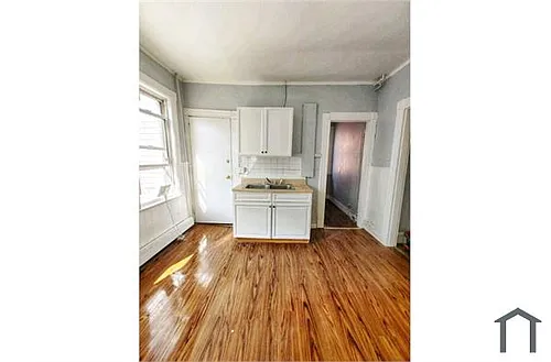 205 Jefferson St #2 Photo 1
