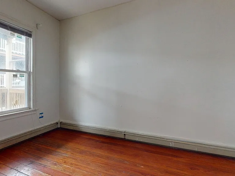 19 Newport St — Photo 6