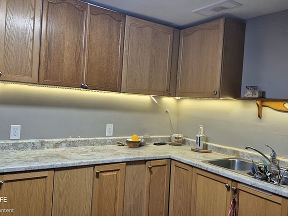 3rd image of 59 Saxony Cir