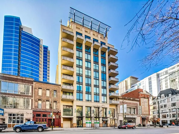 744 N Clark St APT 1005, Chicago, IL 60654