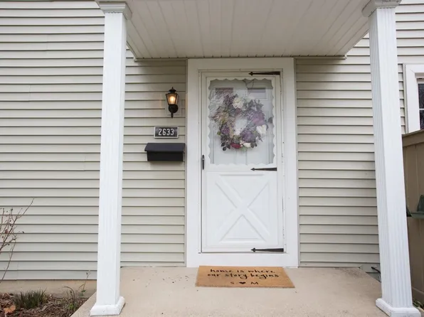 2633 Fenwick Ct, Ann Arbor, MI 48104