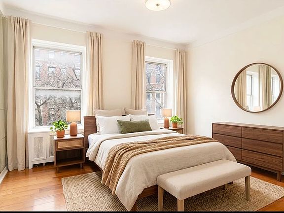 3rd image of 331 E 65th St #Penthouse
