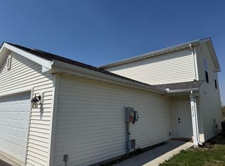 3312 Boulder Ridge Dr #2, Champaign, IL 61822