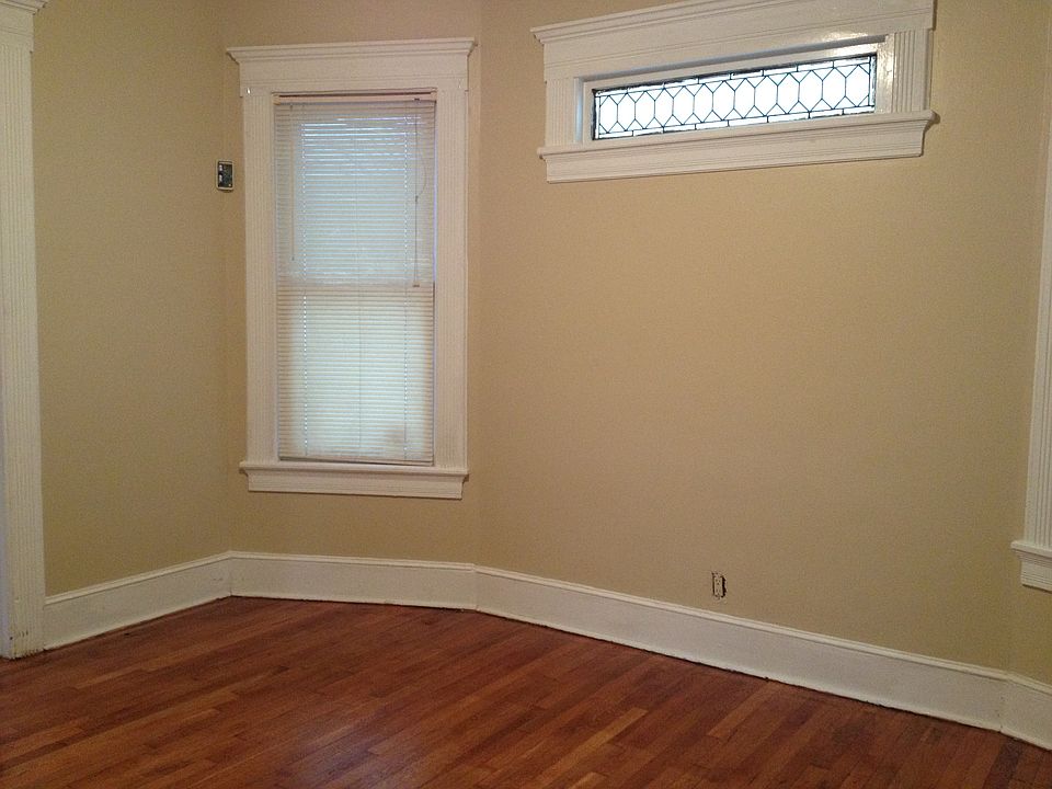 1st image of 15 S Essex Ave