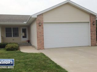 212 Finley Cir, Grand Ridge, IL 61325