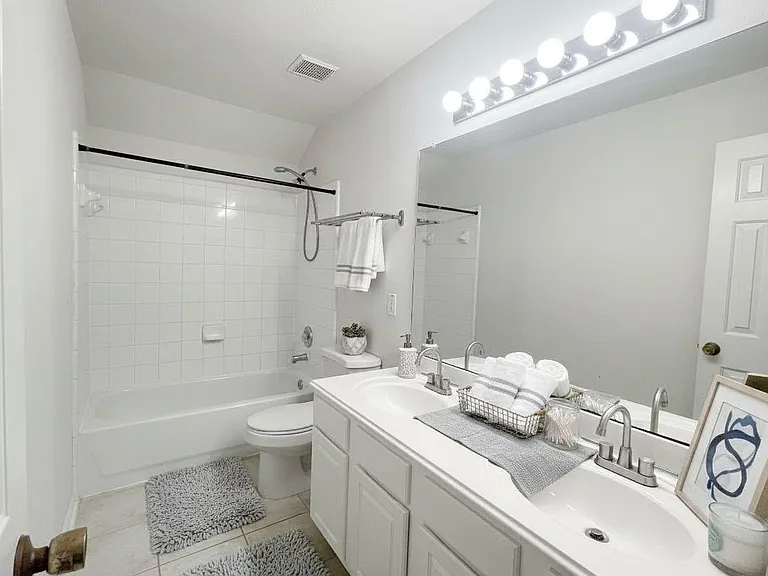 3426 Auburn Hollow Ln — Photo 22