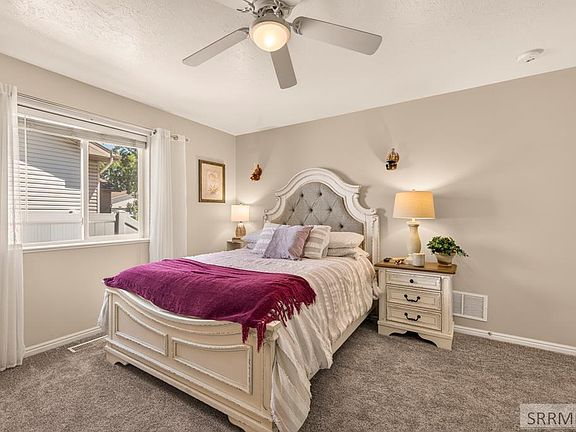 4th image of 970 Silkwood Cir