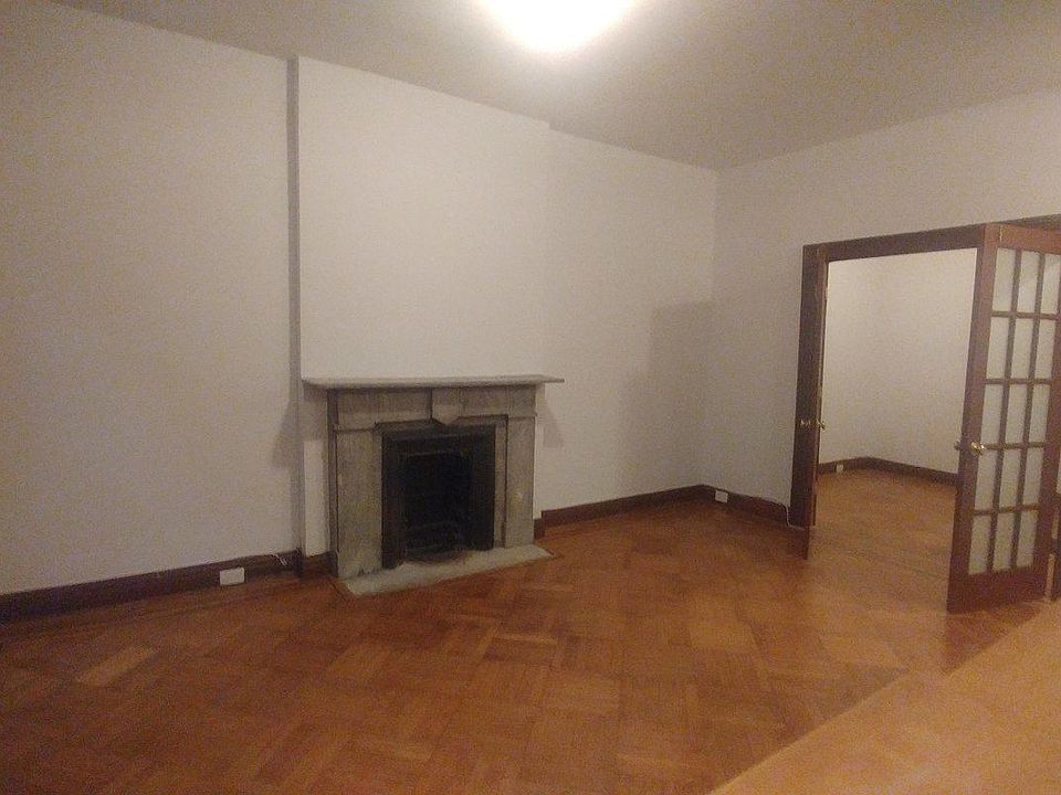 1st image of 1059 Lexington Ave APT 3R