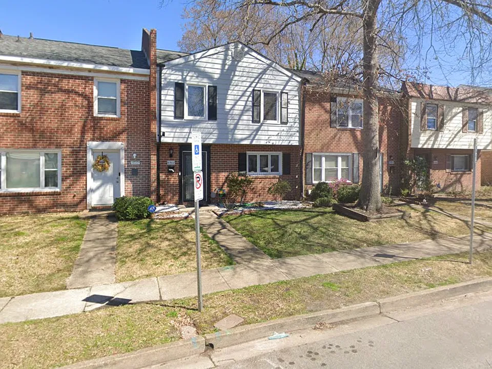 6582 Stoney Point S