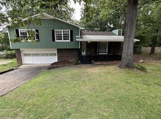 1704 Samantha Dr, Oxford, AL 36203