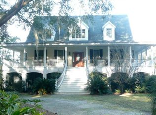 68 Front St, Saint Helena Island, SC 29920