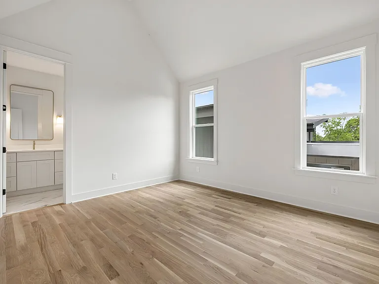 905 Potter Ln — Photo 24