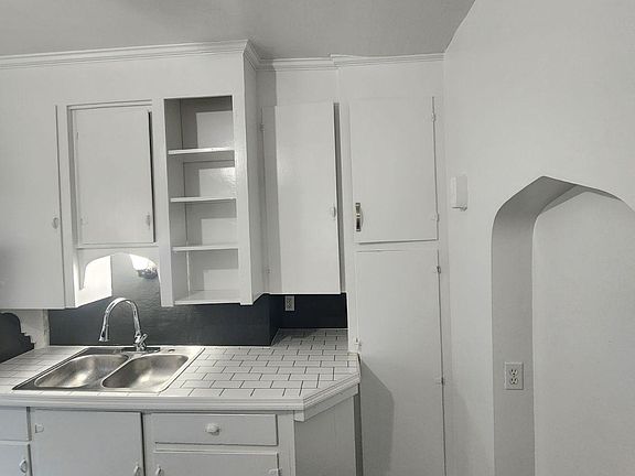 3rd image of 501 Massachusetts Ave