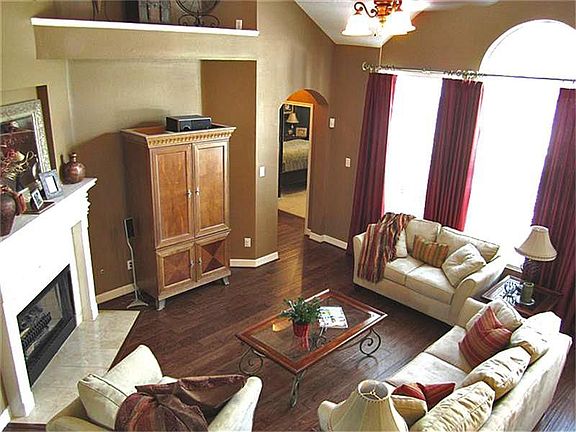 4th image of 4115 Sorenson Dr