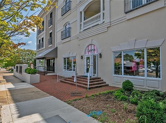 5th image of 5805 Grove Ave APT 2B