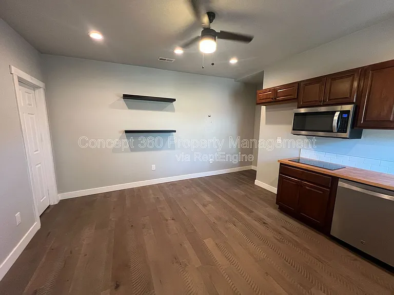 144 Primrose Ave #B — Photo 14