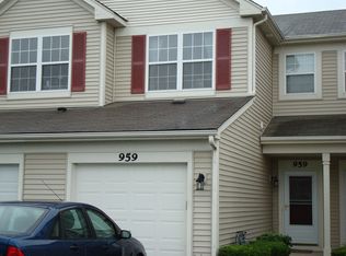 959 Genesee Ct, Naperville, IL 60563
