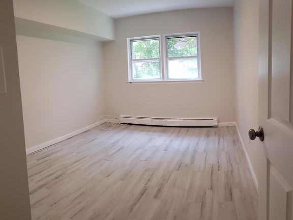 5th image of 1660 Bell Blvd Floor 1