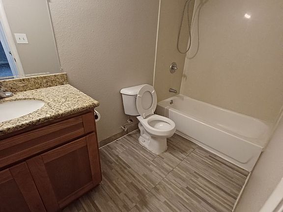 2nd image of 2612-2616 2nd Ave #6
